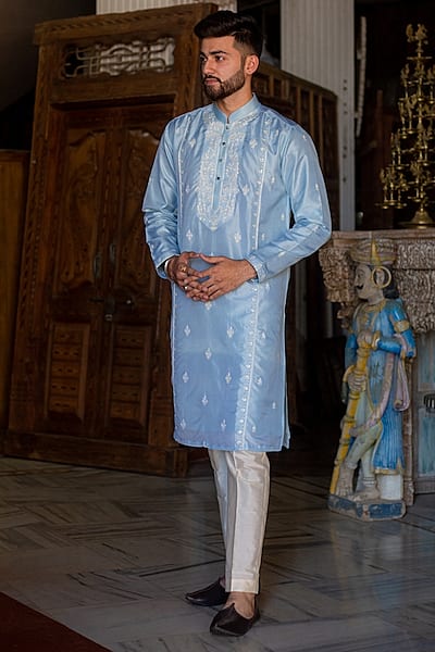 Ambar Ice Blue Resham Silk Embroidered Kurta by ABHIPRI