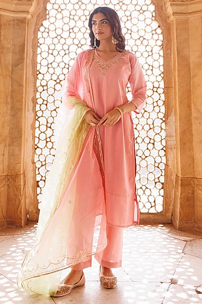Pink Uppada Silk Hand Embroidered Kurta Set by Bannhi by Priyanka Rathore
