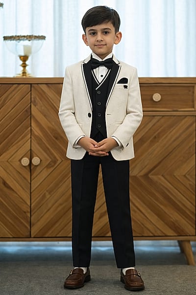 White Blended Tuxedo Set For Boys by Devils N Angels