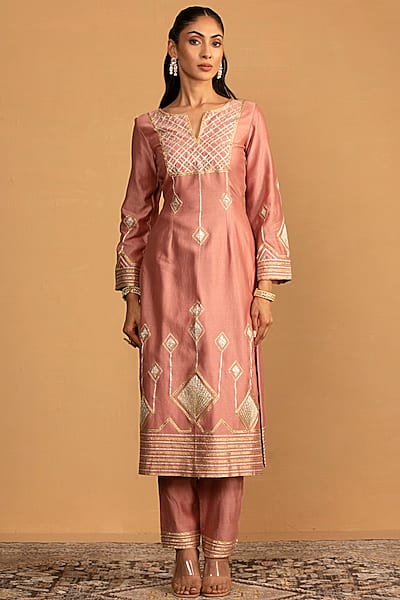Champagne Chanderi Gota Work Kurta Set by Esha Koul