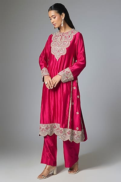 Pink Silk Zardosi Embroidered Kurta Set by Jayanti Reddy